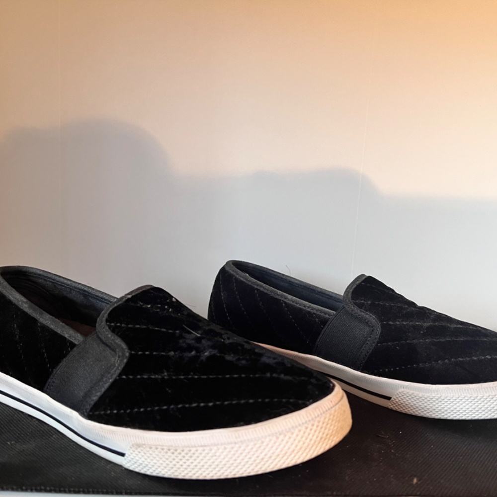 Shoes - Picture 3 of 3